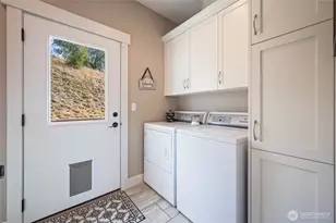 719 19th St NE, East Wenatchee, WA 98802 - Photo 23