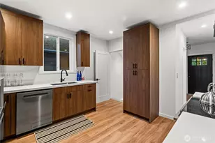 4706 SW Eddy St, Seattle, WA 98136 - Photo 11