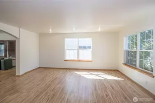 11220 212th St E, Graham, WA 98338 - Photo 3