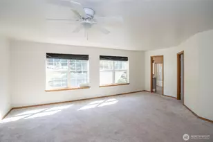 11220 212th St E, Graham, WA 98338 - Photo 19