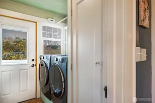 2216 A St, Bellingham, WA 98225 - Photo 15