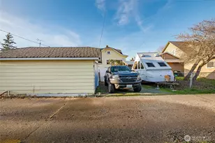 2216 A St, Bellingham, WA 98225 - Photo 35