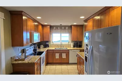 16342 Resi 72nd Avenue W, Edmonds, WA 98026 - Photo 15