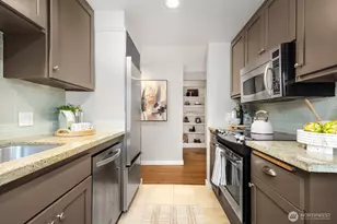 2101 Nob Hill Ave N, Seattle, WA 98109 - Photo 7