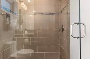 2101 Nob Hill Ave N, Seattle, WA 98109 - Photo 21