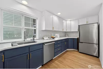 3828 Interlake Avenue N #A, Seattle, WA 98103 - Photo 5