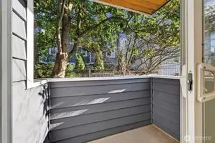 3828 Interlake Ave N, Seattle, WA 98103 - Photo 27