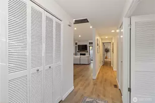 112 141st Pl NE, Bellevue, WA 98007 - Photo 3