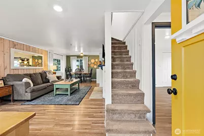 521 114th Street S, Tacoma, WA 98444 - Photo 3