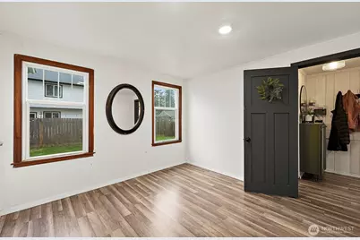 521 114th Street S, Tacoma, WA 98444 - Photo 7