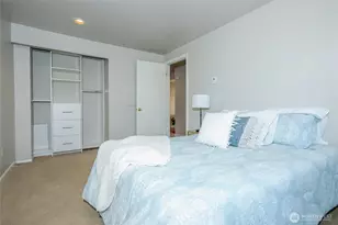 2253 Gilman Dr W, Seattle, WA 98119 - Photo 19