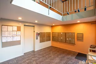 2253 Gilman Dr W, Seattle, WA 98119 - Photo 25