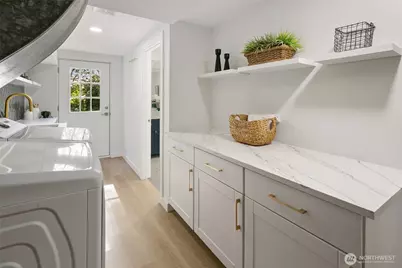 12569 37th Avenue NE, Seattle, WA 98125 - Photo 33