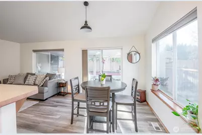 1405 NE Riddell Avenue, Orting, WA 98360 - Photo 9