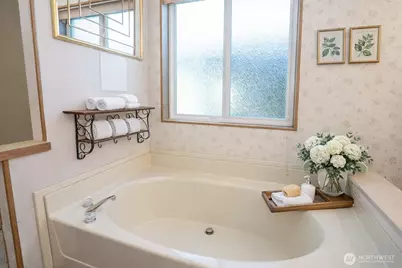 14405 Greenbelt Drive E, Bonney Lake, WA 98391 - Photo 19