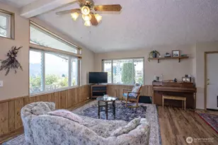 14405 Greenbelt Dr E, Bonney Lake, WA 98391 - Photo 5