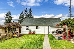 1116 E Marine View Dr, Everett, WA 98201 - Photo 31