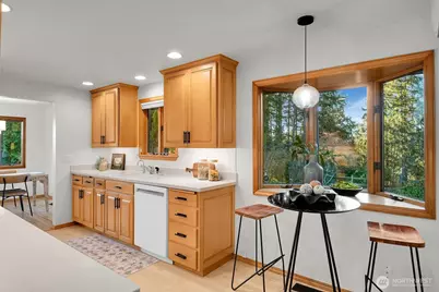 19045 46th Avenue NE, Lake Forest Park, WA 98155 - Photo 9