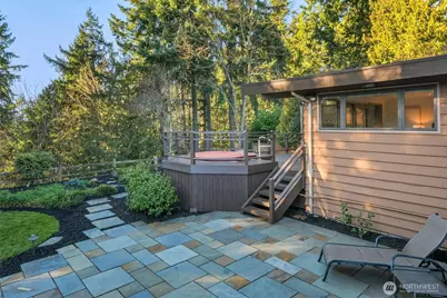 19045 46th Avenue NE, Lake Forest Park, WA 98155 - Photo 23