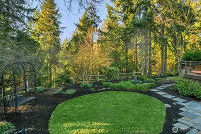 19045 46th Avenue NE, Lake Forest Park, WA 98155 - Photo 27