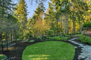 19045 46th Ave NE, Lake Forest Park, WA 98155 - Photo 27