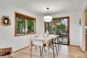 19045 46th Ave NE, Lake Forest Park, WA 98155 - Photo 7