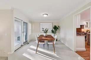 10331 NE 19th Pl, Bellevue, WA 98004 - Photo 11