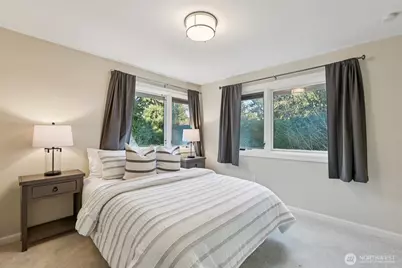 10331 NE 19th Place, Bellevue, WA 98004 - Photo 27