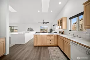 351 19th Street NE, East Wenatchee, WA 98802 - Photo 13