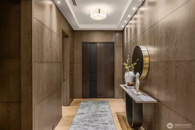 1215 96th Avenue SE, Bellevue, WA 98004 - Photo 5