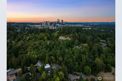 1215 96th Avenue SE, Bellevue, WA 98004 - Photo 37