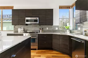 6729 14th Ave NW, Seattle, WA 98117 - Photo 7