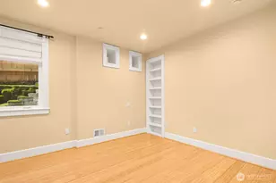 1610 10th St W, Kirkland, WA 98033 - Photo 35