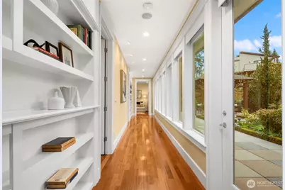 1610 10th Street W, Kirkland, WA 98033 - Photo 27