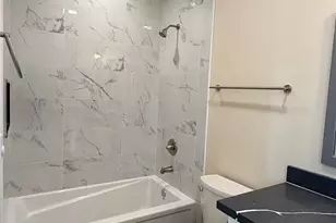 9025 38th Ave. S, Seattle, WA 98118 - Photo 9