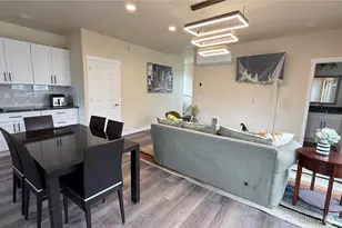 9025 38th Ave. S, Seattle, WA 98118 - Photo 5