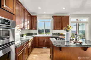 19708 82nd St Ct E, Bonney Lake, WA 98391 - Photo 9