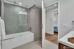 121 Stewart St, Seattle, WA 98101 - Photo 27