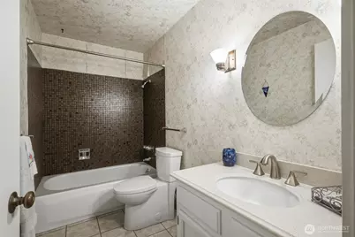 1610 NE 140th Street #N3, Seattle, WA 98125 - Photo 31