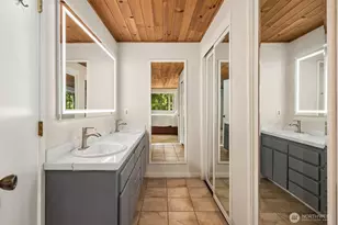 5981 Lynwood Center Rd NE, Bainbridge Island, WA 98110 - Photo 19