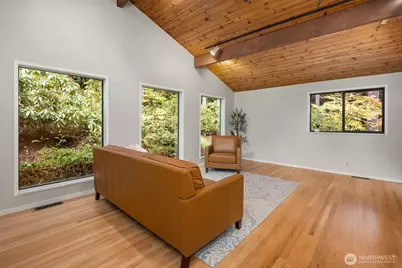5981 Lynwood Center Road NE, Bainbridge Island, WA 98110 - Photo 7