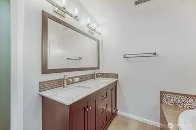 1816 10th Avenue NE, Issaquah, WA 98029 - Photo 9