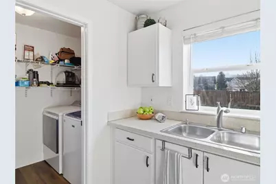 1015 Nunnally Avenue NW, Orting, WA 98360 - Photo 17