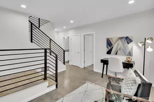 9732 Woodlawn Ave N, Seattle, WA 98103 - Photo 39