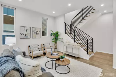 9732 Woodlawn Avenue N #A, Seattle, WA 98103 - Photo 11