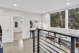 9732 Woodlawn Ave N, Seattle, WA 98103 - Photo 7