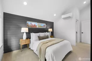 316 N 84th St, Seattle, WA 98103 - Photo 13