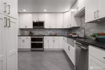 6070 Seward Park Avenue S, Seattle, WA 98118 - Photo 23