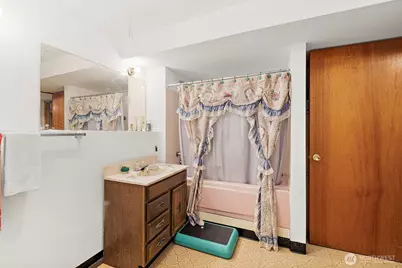 8829 20th Avenue SW, Seattle, WA 98106 - Photo 29