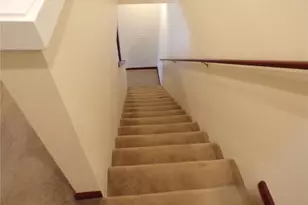 501 N 105th St, Seattle, WA 98133 - Photo 17